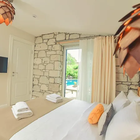 Zeyhouse *