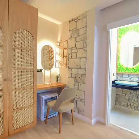 Zeyhouse Hotel