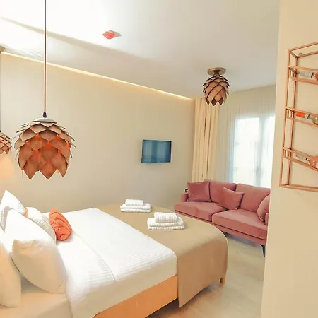 Zeyhouse Hotel *