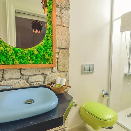 Zeyhouse Hotel *