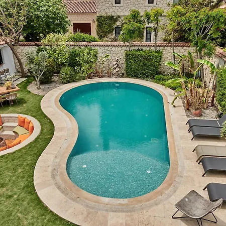 Zeyhouse Hotel